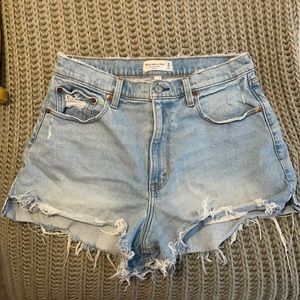 abercrombie curve love high rise cutoff short